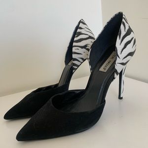 Steve Madden Hypnotic Pump